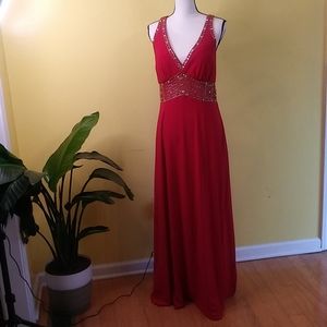 F.I.E.S.T.A. Women Long Halter Red Gown Size: XL